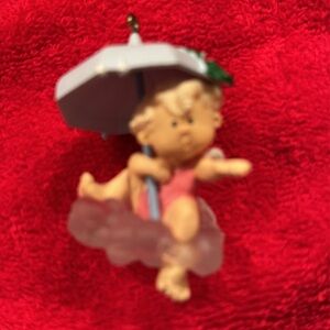 Hallmark Ornament 1987 December Showers Angel, Donna Lee Angelic Figurin…